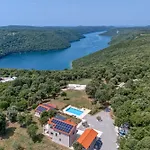 شقة Tanja Lim Bay