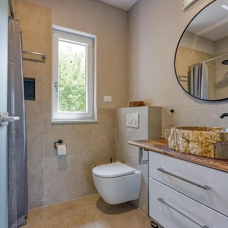 Villa Tanja Lim Bay *