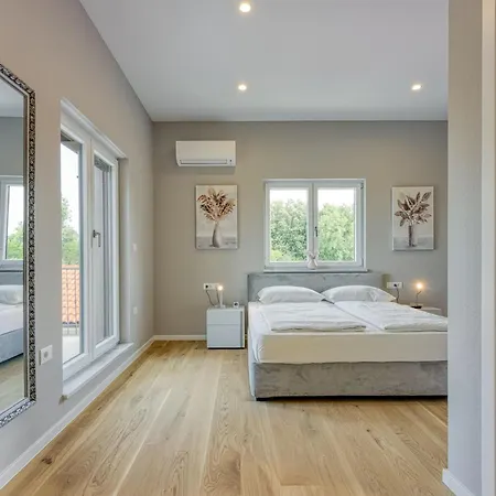 Daire Villa Tanja Lim Bay *