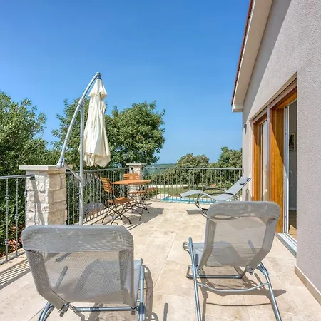 Daire Villa Tanja Lim Bay Marasi