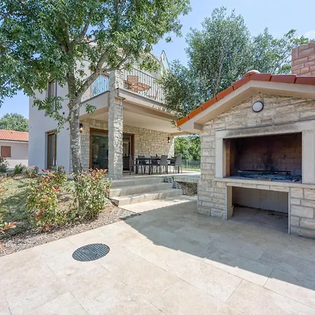 Villa Tanja Lim Bay *